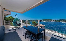 New Five Star Superior Apartment